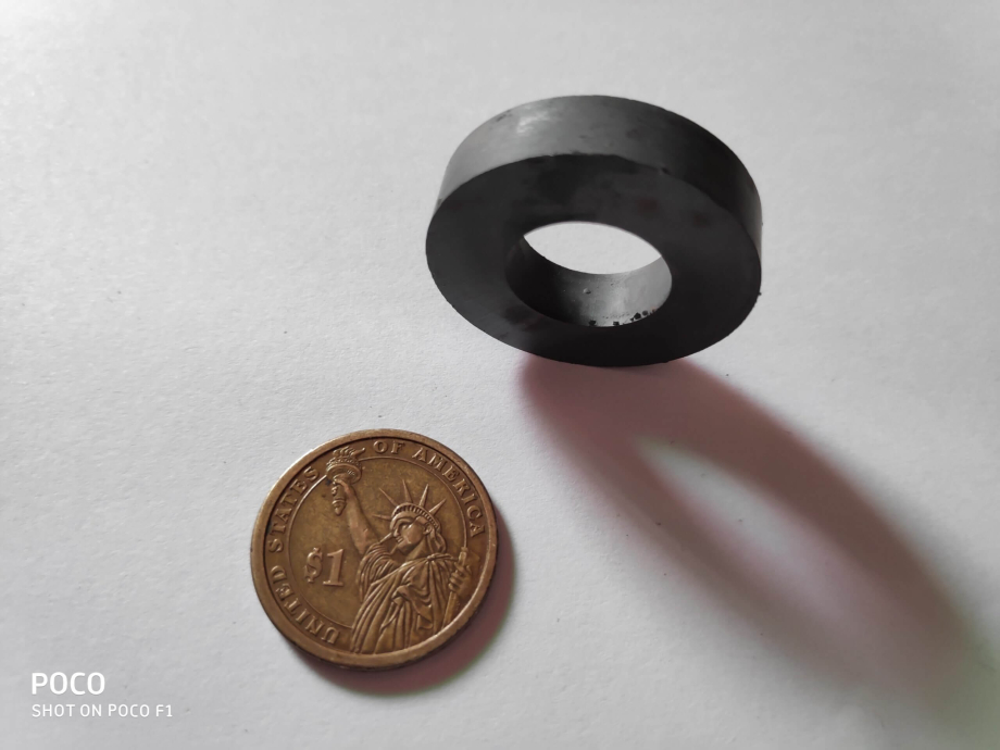 D36 x d18 x 8mm Ferrite Ring Magnet